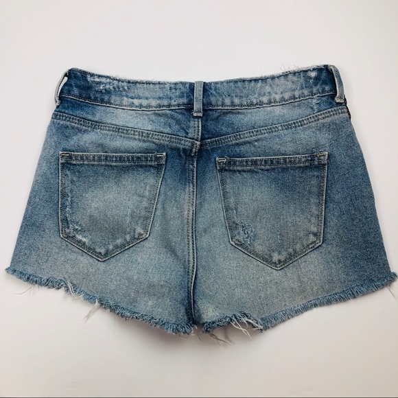 H&M Coachella High Waisted Jean Shorts - Picture 4 of 10